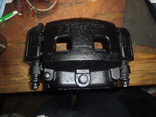 Vendo Caliper Delantero Izquierdo De Dodge Durango Año 2005