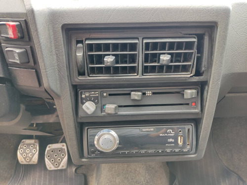 Imagem 10 de 13 de Volkswagen Gol 1.8 Cl 8v Gasolina 2p Manual