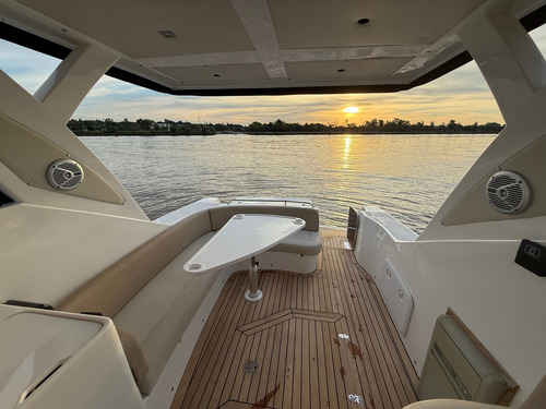 Crucero Klase A 34 Ht Con Volvo Diesel 300 Hp Dp Año 2017