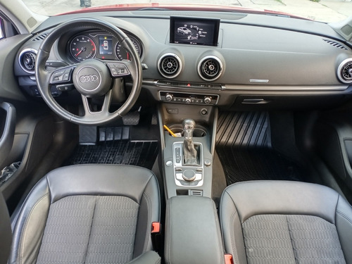 Imagen 10 de 15 de Audi A3 2018 1.4 Sedán Select At Dsg