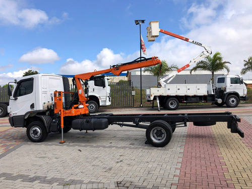 Mb Accelo 815 2013 - 3/4 - Com Munck Argos 4.0=8120,8160,915