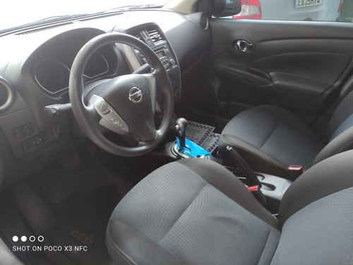 Imagem 4 de 10 de Nissan Versa 2018 1.6 16v Sv Aut. 4p