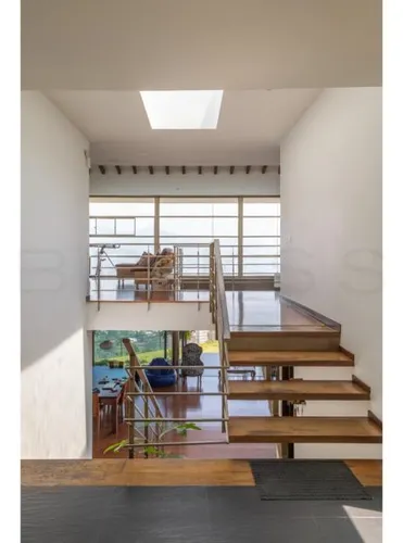 Casa En Venta En Las Lomitas. Cod V50990