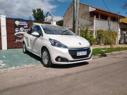Peugeot 208 1.6 Allure 2019