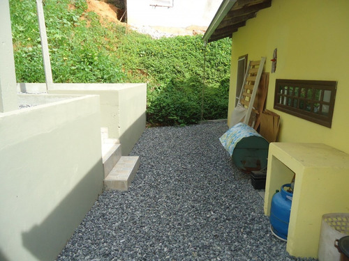 Imagem 7 de 15 de Casa A Venda No Bairro Iririú Em Joinville - Sc. - 1031-1