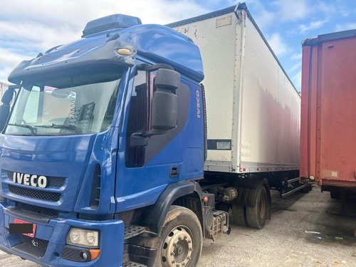 Iveco Cursor 330, 4x2, Teto Alto Ano 2011