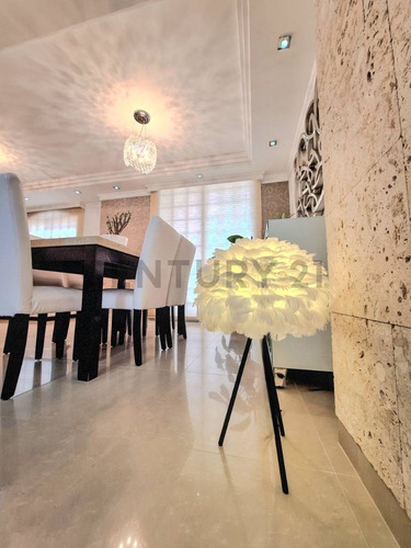 Apartamento Duplex En Venta Lecheria C R Terramar Villas