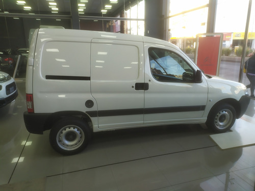 Imagen 10 de 18 de Citroën Berlingo Hdi Furgon 0km 2022 No Partner No Kangoo S