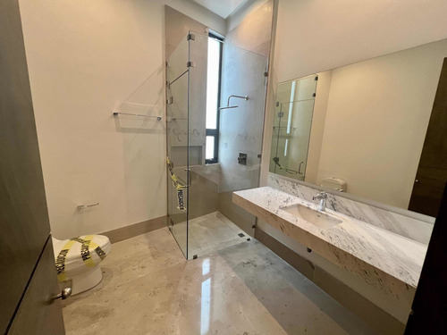 Imagen 15 de 30 de Casa En Fuentes Del Valle En Venta