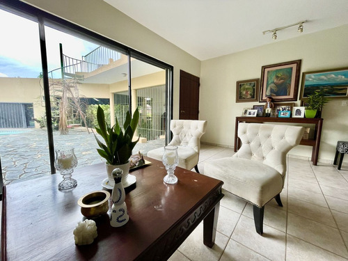 Casa En Venta Y Alquiler En Los Rios De 3 Habitaciones