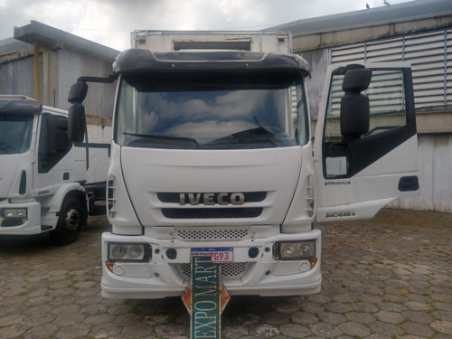 Imagem 8 de 15 de Iveco 230e25 Bau Frigorifico Trucado