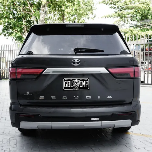 Toyota Sequoia Capstone