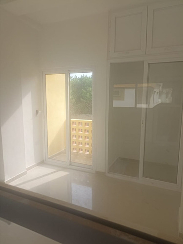 Townhouse En Res. Mocoties Cod. Indith-260