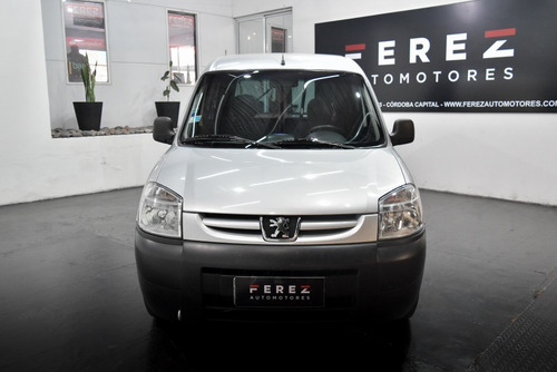 Imagen 2 de 13 de Peugeot Partner Confort 1.6 Hdi 2019 Diesel Color Gris Impec