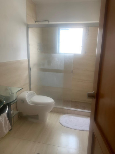 Vendo Comodo Apartamento En Lomas De Prado Del Este 2h/2b/2pe/1m