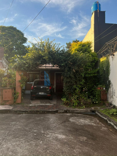 Estupenda Casa En Barrio Cerrado