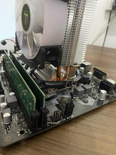 Kit Placa Mãe, Processador E 2 Memórias Ram De 8gb E Cooler