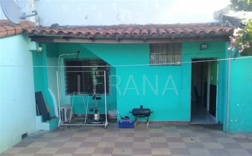 Imagen 5 de 12 de Venta Casa 3 Ambientes Cochera Triple Cubierta Ituzaingo Norte / Permuta En La Costa El 50%