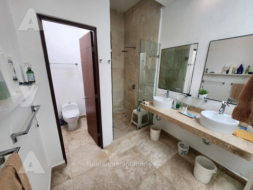 Casa En Venta De 2 Recámaras, Estudio Tv, Piscina, Sm 307, Doctores, Cancún