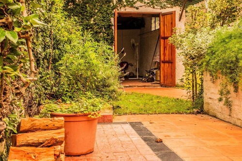 Casa De Tres Dormitorios 2 Baños Unos En Suite