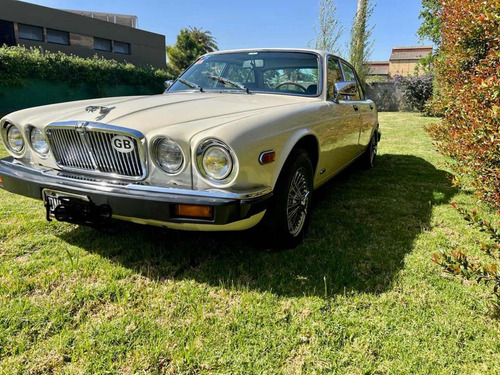 Imagen 6 de 16 de Jaguar Xj