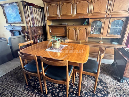 Casa En Venta De 4 Dorm. En Las Condes