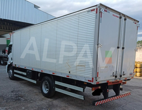 Imagem 5 de 15 de Ford Cargo 1719 4x2 Ano 2015 Com Bau 7m