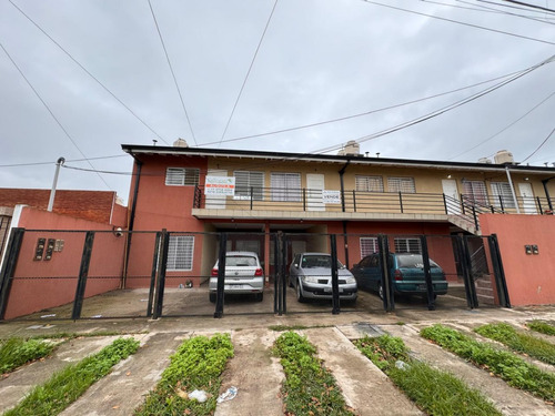 Departamento En Alquiler De 2 Ambientes Con Patio En Berazategui