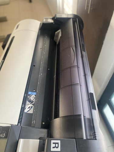 Plotter 24 Pulgadas Marca Canon, Mod. Ipf670 Series Con Base