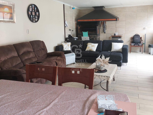 Maderos Norte, Funcional Y Cómoda Casa