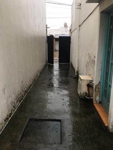 Casa En Venta En Moron Sur