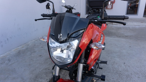 Imagen 5 de 16 de Hunk 190 Fi 0km 2022 + Baul Portacasco No Bajaj Ns 200 Usado