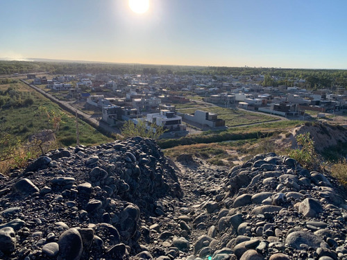 Dueño Vende Rincón Del Río