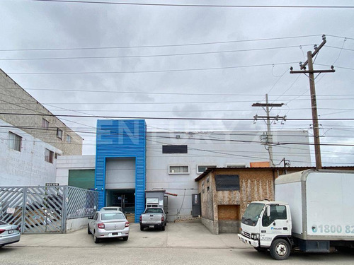 Bodega En Renta, Calle Ambar, Ensenada, Baja California