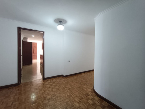 Imagen 25 de 30 de Se Vende Apartamento Sector Centro La Candelaria