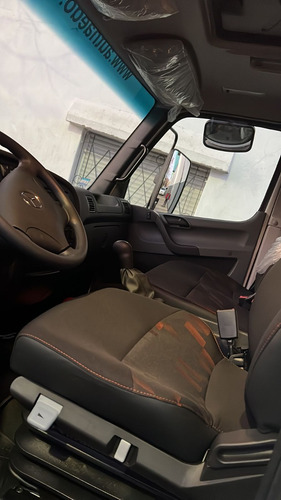 Mercedes Benz Accelo 815 / 2023 / Autoglas
