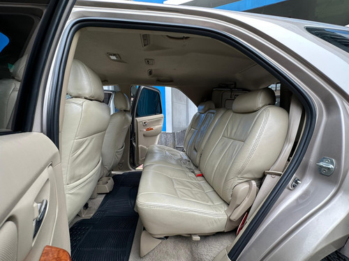 Toyota Fortuner 2010