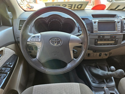 Toyota Hilux SW4 3.0 Srv I 171cv 4x4
