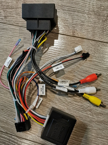 Radio Android Mgzs + Canbus + Adaptadores Elec + Bisel