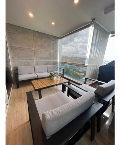 Se Vende Apto 250m2 3h+s/5b/3p Lomas De Mirador 6860
