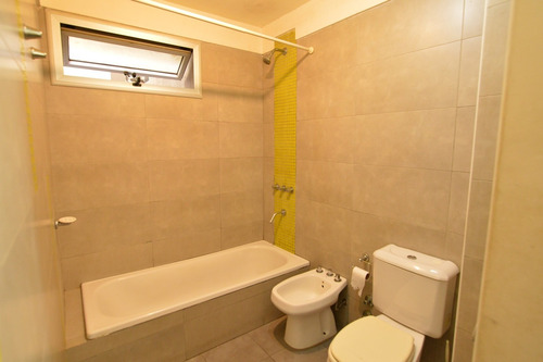 Imagen 10 de 22 de Ph T/casa Frente Con Patio Y Parrilla 2 Ambientes
