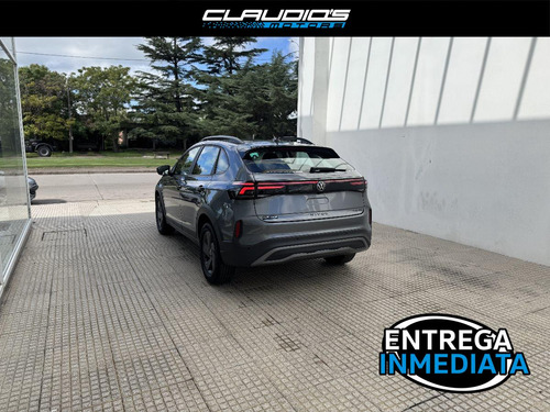 Volkswagen Nivus Comfortline 170TSI Gris Platino