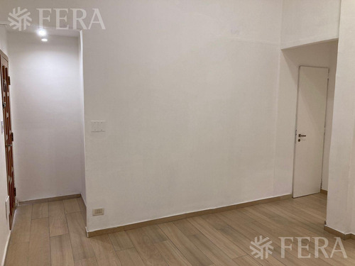 Venta Local En Crucesita - Avellaneda