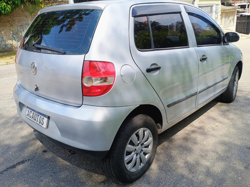 Volkswagen Fox 1.6 Plus Total Flex 5p