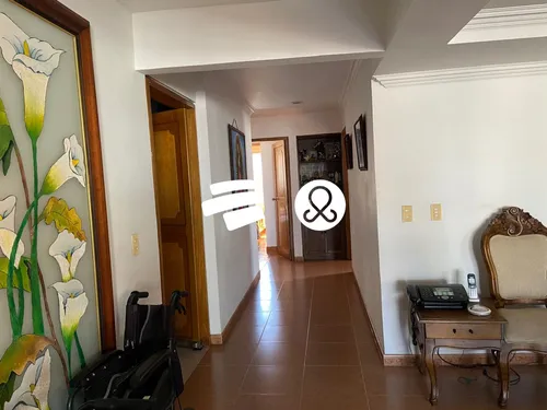 Apartamento En Venta En Edificio Laureles