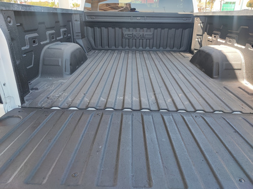 GMC Sierra 5.4 Cabina Regular Sle 4x4 At