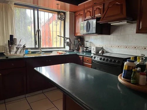 Casa En Venta Para Remodelar En Condominio En Irrigacion