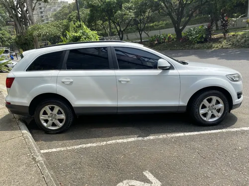 Audi Q7 3.0 Attraction 2013