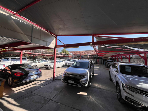 Gran Local Comercial En Las Condes Con Patente Automotriz.-