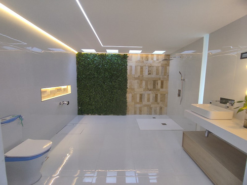 Lm Vende Casa En La Urb. La Trigaleña, Valencia.